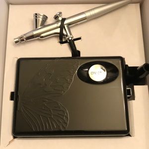 Airbrush Foundation Set - Makeup Artist Kit